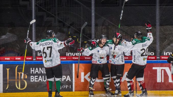 Hokej na lodzie